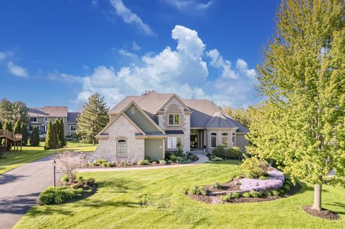 N52W16816 Oak Ridge Trl, Menomonee Falls, WI, 53051-0663 | Card Image