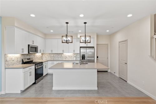 32315 Tannat Dr, Temecula, CA, 92591-0385 | Card Image