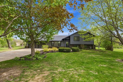W309S10340 Knoll Ct, Mukwonago, WI, 53149-9141 | Card Image