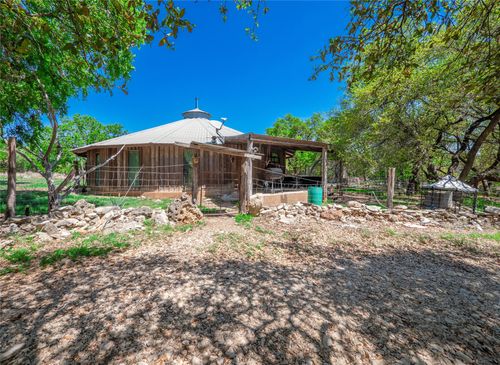 21500 Firefly Rd, Florence, TX, 76527-3957 | Card Image