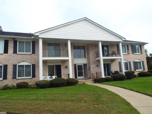 13900 Camelot Dr, Sterling Heights, MI, 48312-2440 | Card Image