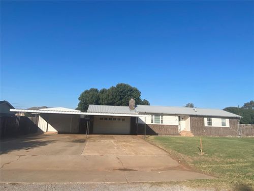 705 S 6th St, Canute, OK, 73626 | Card Image