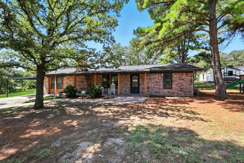 470 Wildwood Trl, Weatherford, TX, 76085-5704 | Card Image