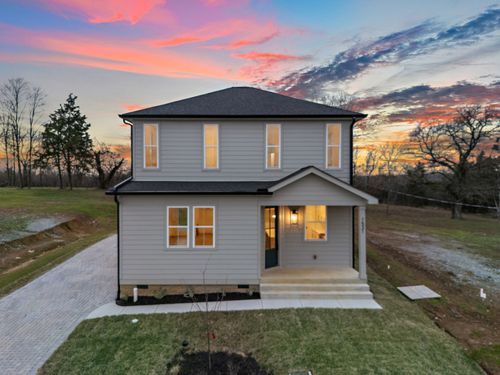 1531 E Stewarts Ln, Nashville, TN, 37218-2507 | Card Image