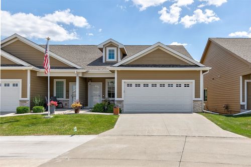 1592 Se Blackthorne Dr, Waukee, IA, 50263-8373 | Card Image