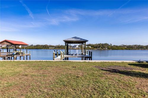 8504 Magnolia St, Gibsonton, FL, 33534-4500 | Card Image