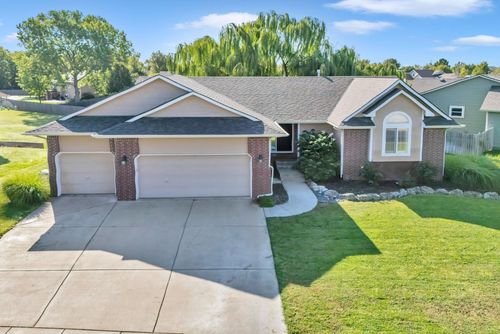 238 S Jamestown Cir, Andover, KS, 67002-8814 | Card Image