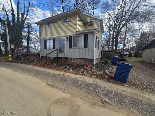 228 Olden Ave, Coventry Township, OH, 44319-3529 | Card Image