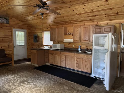 955 Aeronca St, Luzerne, MI, 48636-8736 | Card Image