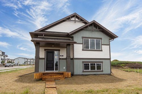 5 Beacon Hill Dr, Sylvan Lake, AB, T4S | Card Image