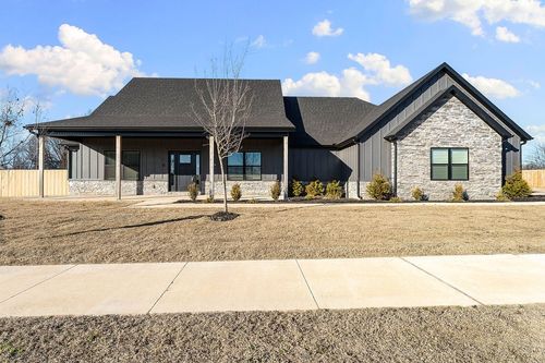 1900 Strong Ave, Pea Ridge, AR, 72751-3225 | Card Image