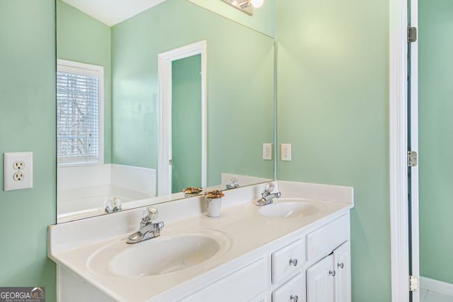 3867 Summer Kitchen Way, House other with 4 bedrooms, 3 bathrooms and 2 parking in Lilburn GA | Image 16