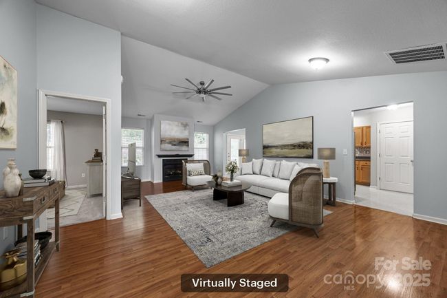 68 Wiltshire Cir, Condo with 2 bedrooms, 2 bathrooms and null parking in Fletcher NC | Image 5