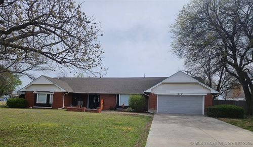 417 Bel Air Ave, Blackwell, OK, 74631-5103 | Card Image