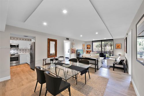 apt-323-1400 Saint Charles Pl, Pembroke Pines, FL, 33026-3252 | Card Image