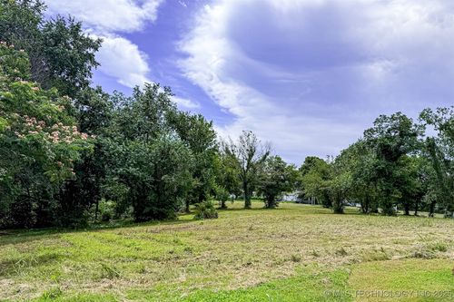 715 S Cherokee St, Locust Grove, OK, 74352 | Card Image