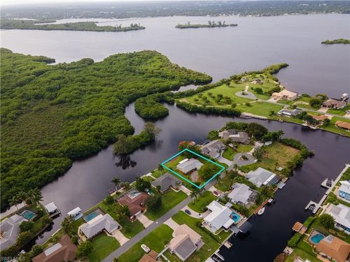 2160 Channel Way, North Fort Myers, FL, 33917-2514 | Card Image