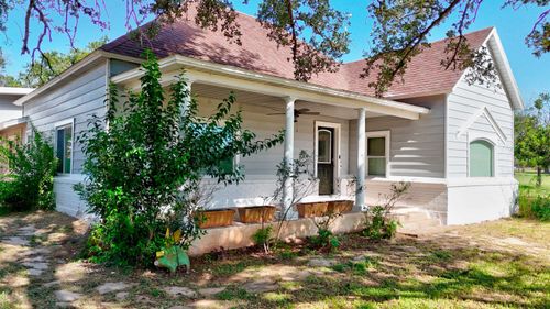 1209 Wright St, Llano, TX, 78643-2633 | Card Image