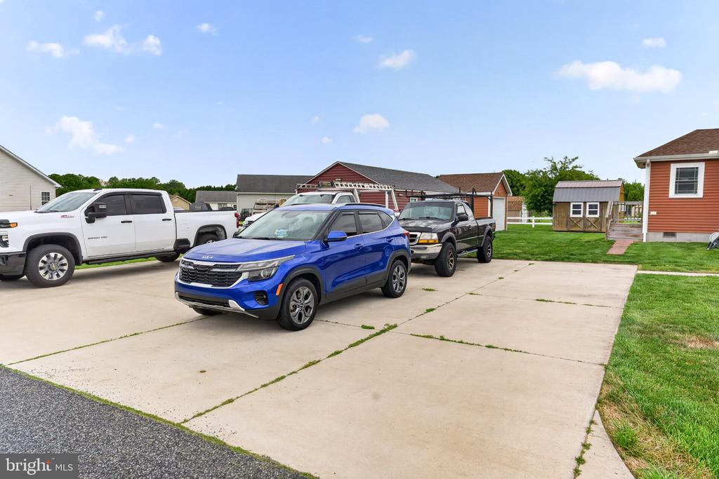 Residential in BRIDGEVILLE 4