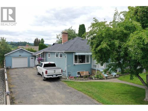 557 Mclean St, Quesnel, BC, V2J2P5 | Card Image