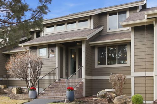 767 Sage Country Ct, Redmond, OR, 97756-5015 | Card Image