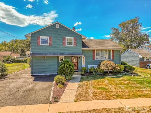 23 Mercer Rd, Old Bridge, NJ, 08857-1316 | Card Image
