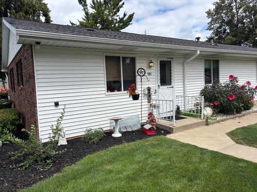 5001 Green Meadows Road, Kalamazoo, MI, 49009 | Card Image