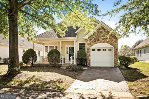 14 Hummingbird Dr, Hamilton, NJ, 08690-3557 | Card Image