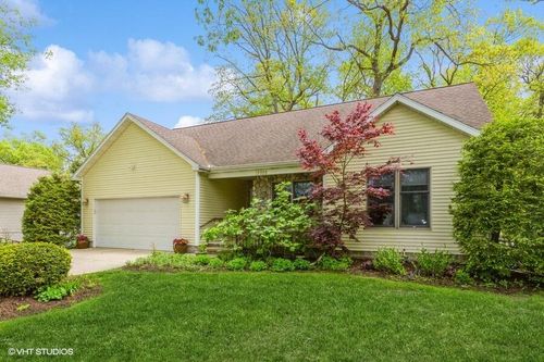 18855 Lonergan St, New Buffalo, MI, 49117-9119 | Card Image