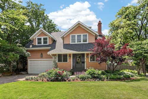 2 S Stough St, Hinsdale, IL, 60521-3015 | Card Image