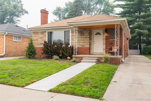 24091 Eastwood St, Oak Park, MI, 48237-2001 | Card Image