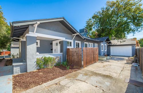 5324 21st Avenue, Sacramento, CA, 95820 | Card Image