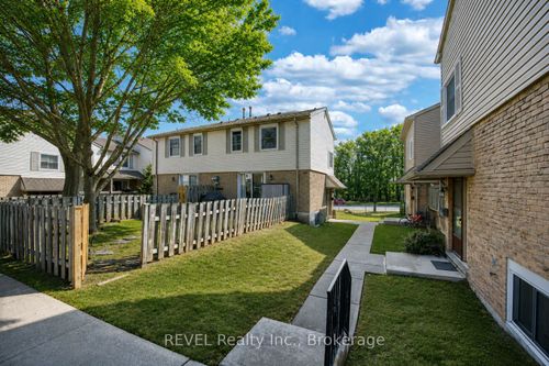 43-1300 Upper Ottawa St, Hamilton, ON, L8W1M8 | Card Image