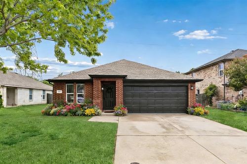 620 Sotogrande St, Grand Prairie, TX, 75051-4457 | Card Image