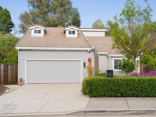 25 Rialto Dr, Watsonville, CA, 95076 | Card Image