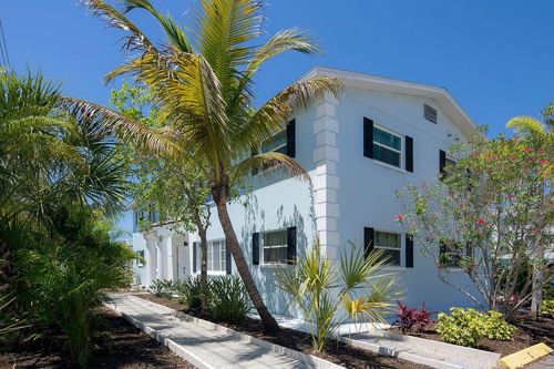 6990 Grevilla Ave S, SOUTH PASADENA, FL, 33707-2062 | Card Image