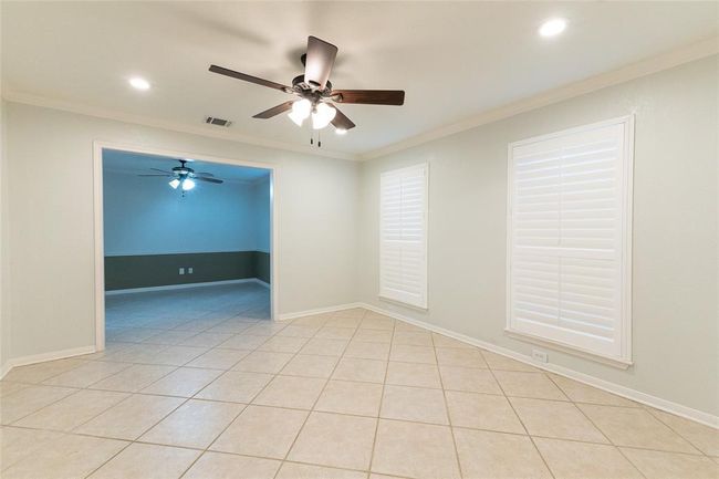 Flex Room Entryway Right | Image 14