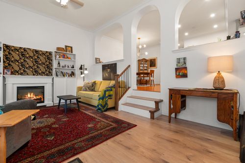 {{alt}} | Card Image