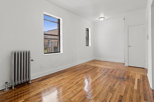 5d-45-35 48th St, Woodside, NY, 11377-5368 | Card Image