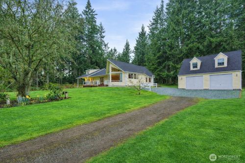 4145 Glendale Road, Clinton, WA, 98236 | Card Image