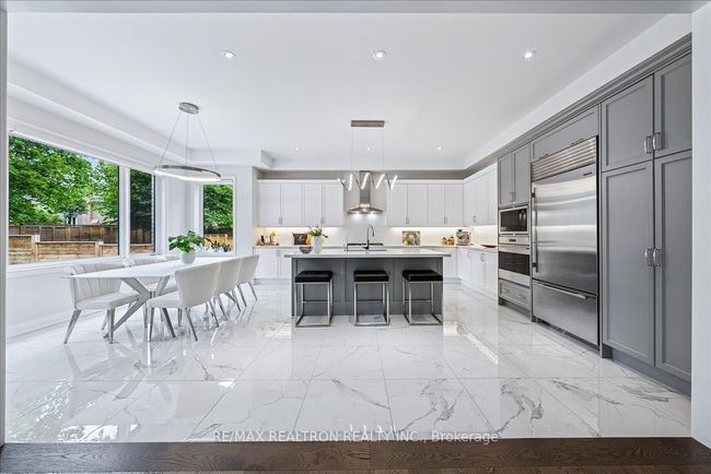 92 Klees Cres, House other with 4 bedrooms, 4 bathrooms and 2 parking in Aurora ON | Image 16