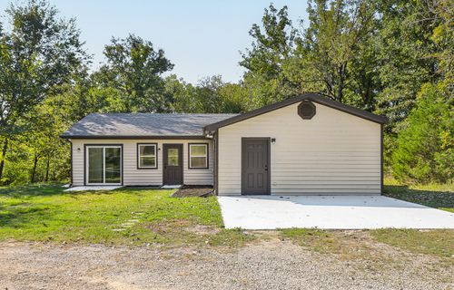 3820 N Royal Mountain Ln, Bolivar, MO, 65613-7322 | Card Image