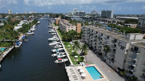 402-1731 Se 15th St, Fort Lauderdale, FL, 33316-3038 | Card Image