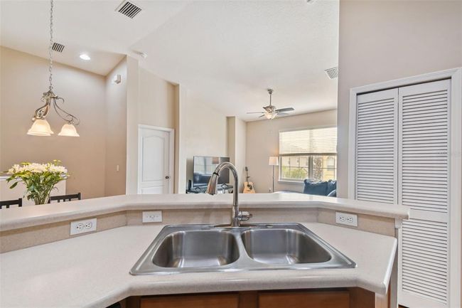 8842 Moonlit Meadows Loop, Townhouse with 2 bedrooms, 2 bathrooms and null parking in Riverview FL | Image 15