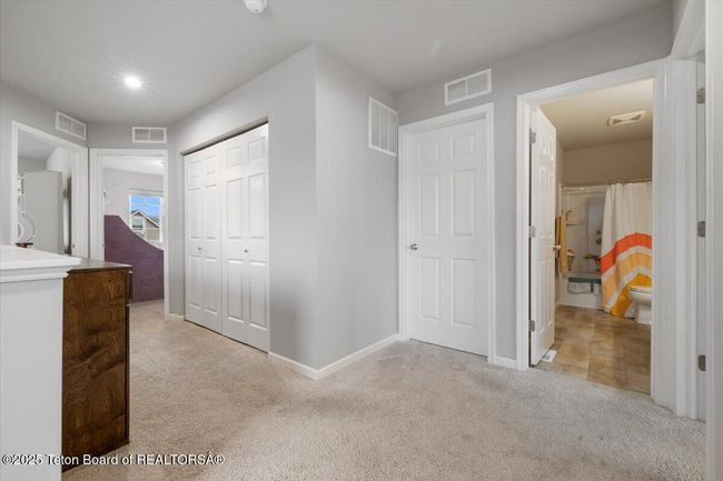 365 Little Greys Loop, House other with 4 bedrooms, 3 bathrooms and null parking in Etna WY | Image 16