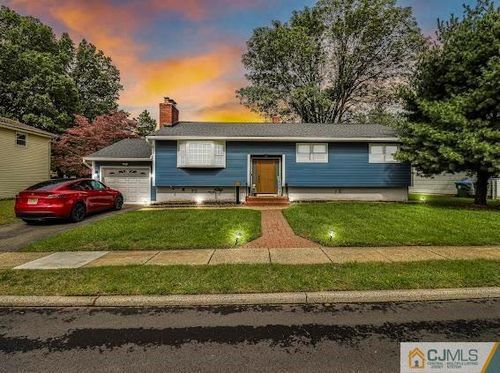 9 Estok Rd, Edison, NJ, 08817-4117 | Card Image