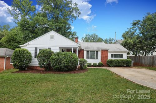 5310 Buckingham Dr, Charlotte, NC, 28209-3517 | Card Image