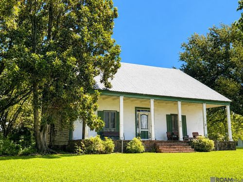 1015 Madison St, Donaldsonville, LA, 70346-2731 | Card Image