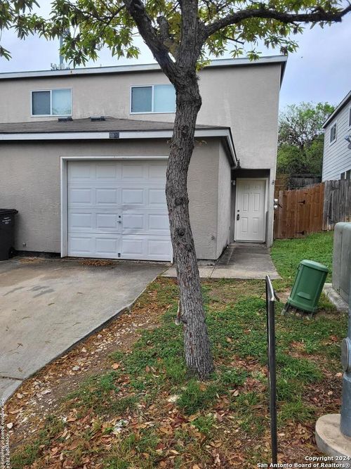 8927 Maverick Draw, San Antonio, TX, 78250-6027 | Card Image