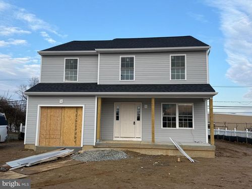 31 Memorial Dr, NEW CASTLE, DE, 19720-1310 | Card Image